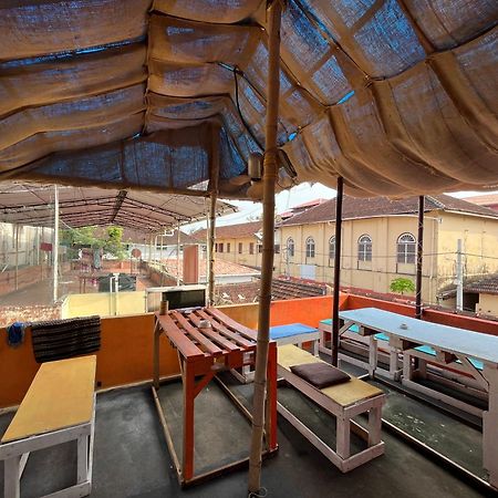 B Hostel Fort Kochi Экстерьер фото