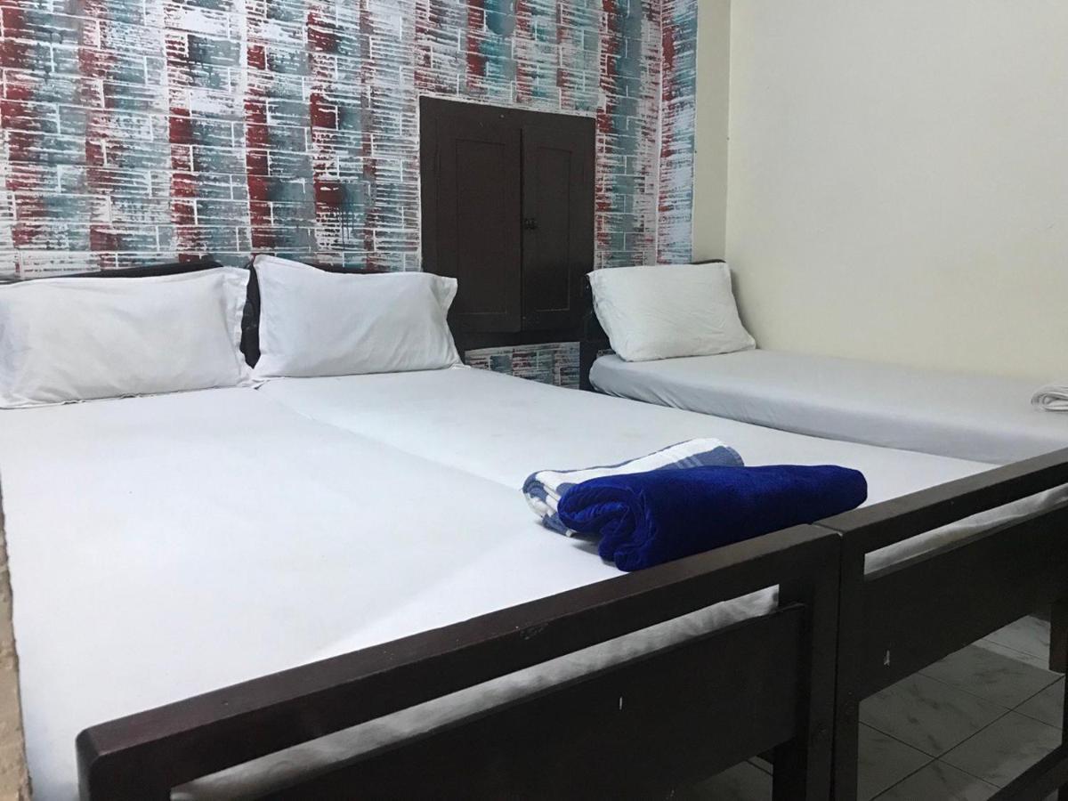 B Hostel Fort Kochi Экстерьер фото