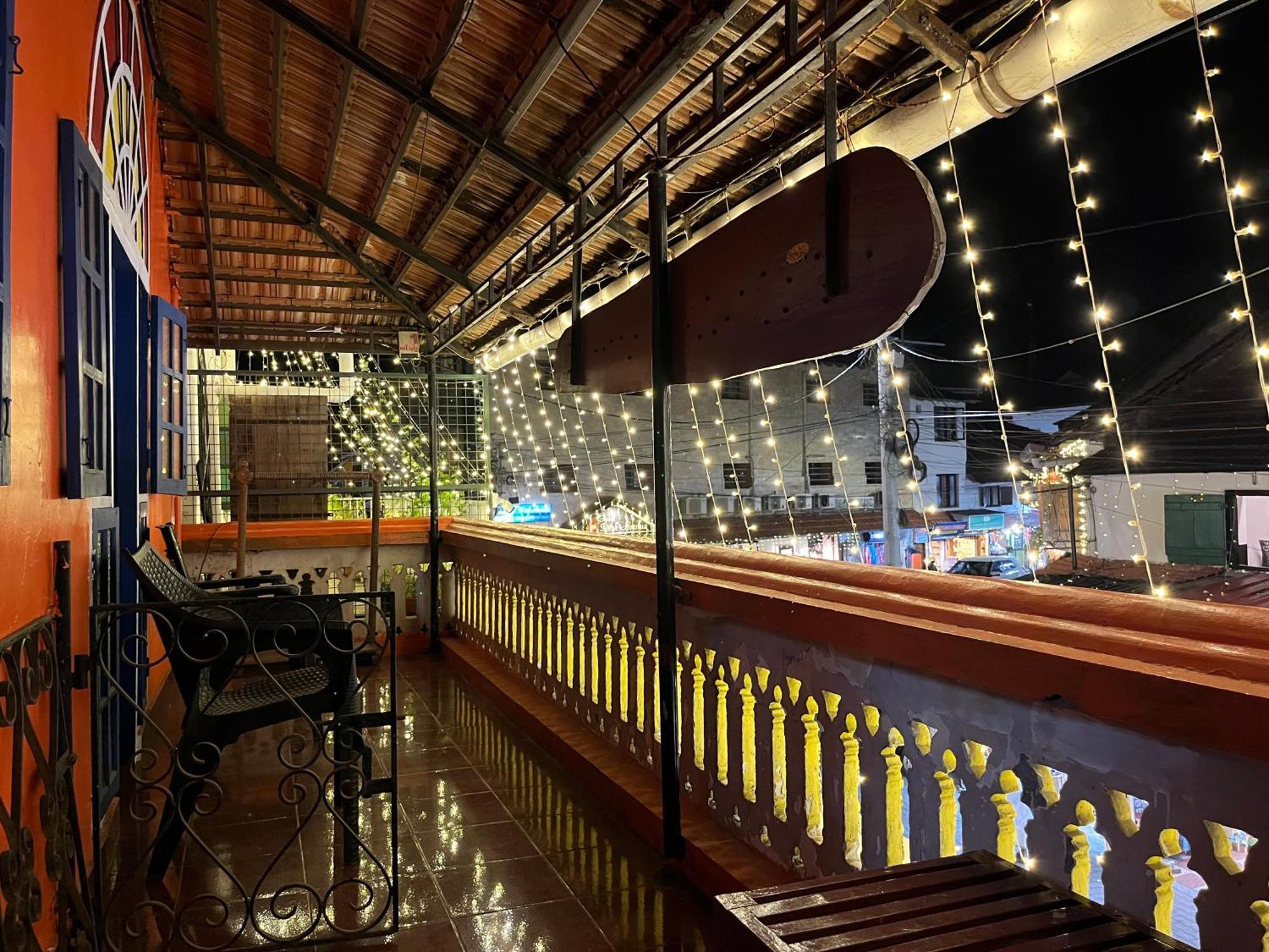 B Hostel Fort Kochi Экстерьер фото